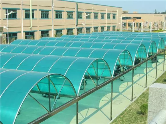 Mái poly đặc , bảo hành tấm lên đến 10 năm